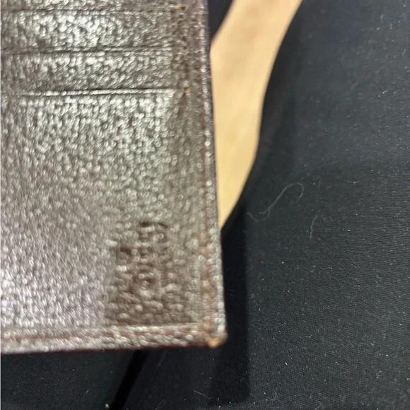 Gucci Tan and Brown Monogram Wallet - Picture 14 of 16